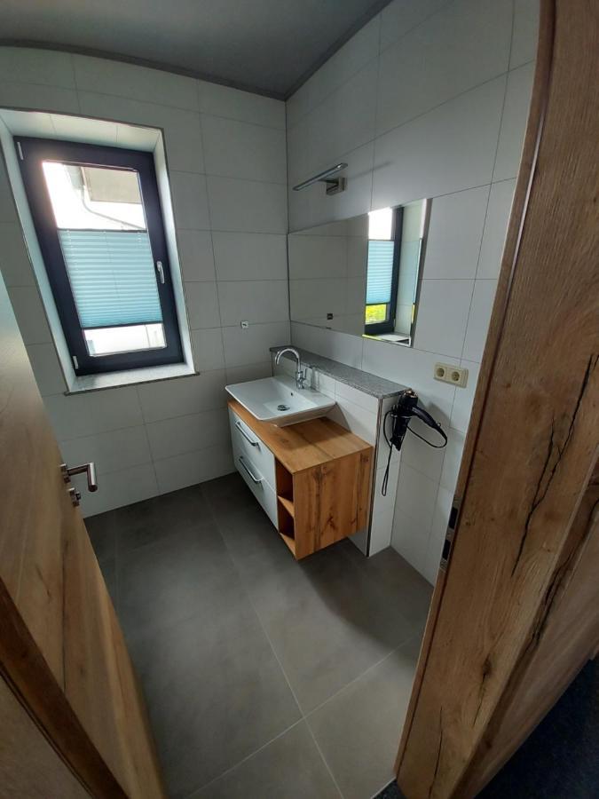 Ferienwohnung Nikolena Pirmasens Exterior foto