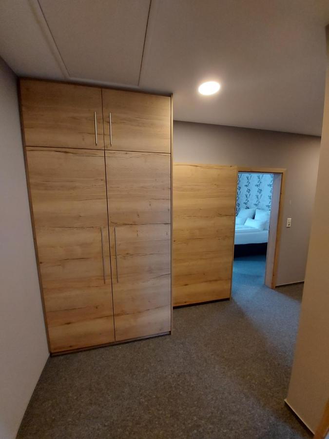 Ferienwohnung Nikolena Pirmasens Exterior foto